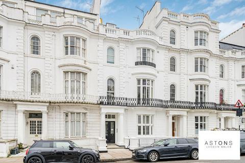 1 bedroom flat for sale, Gloucester Terrace, Paddington, London, W2 3HB