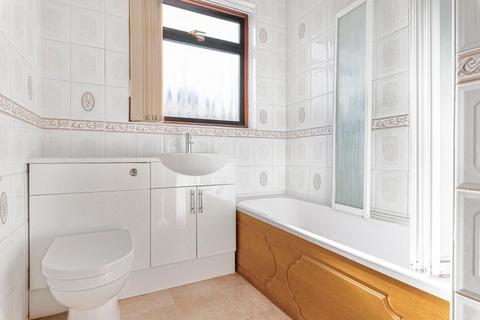 47 Oregon Square, Orpington, BR6 8BH