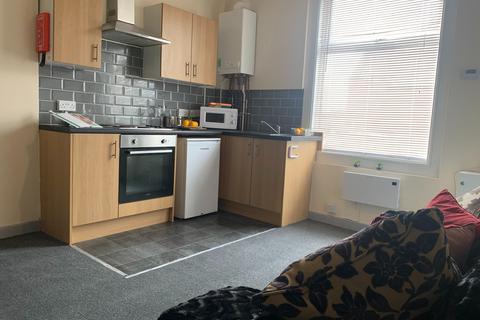 3 bedroom terraced house for sale, Cedar Terrace, Leeds