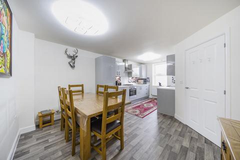 3 bedroom terraced house for sale, Toki Road, Buckinghamshire MK18