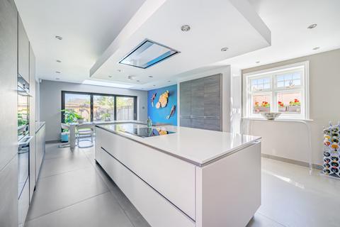 14 Buccleuch Road, Datchet, Slough, SL3 9BP