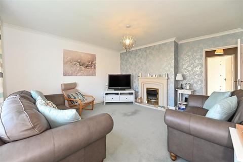 2 bedroom house to rent, Oxford Drive, Bognor Regis