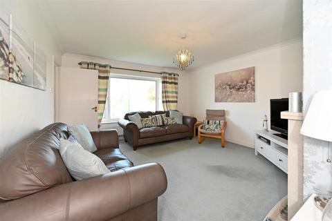 2 bedroom house to rent, Oxford Drive, Bognor Regis