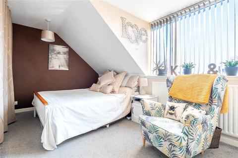 19 Rhondda Close, Bletchley, Milton Keynes, MK1 1BH
