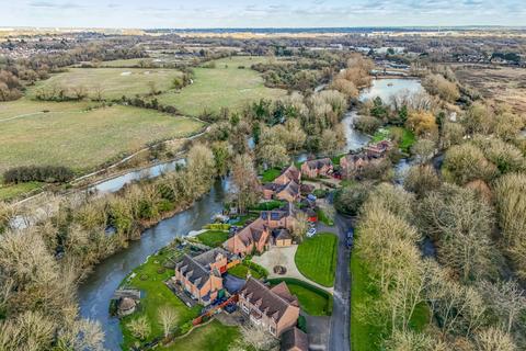 4 bedroom detached house for sale, Dewe Lane, Reading RG30