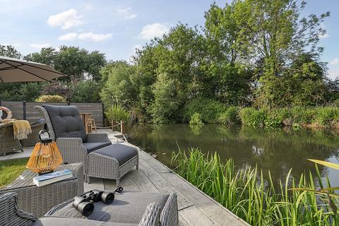 4 bedroom detached house for sale, Dewe Lane, Reading RG30