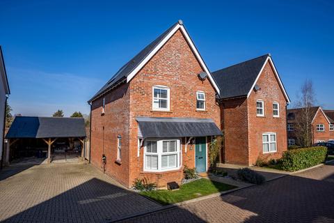 3 bedroom detached house for sale, Probyn Close, Hitchin SG4