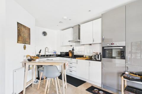 2 bedroom apartment for sale, William Mundy Way, Kent DA1