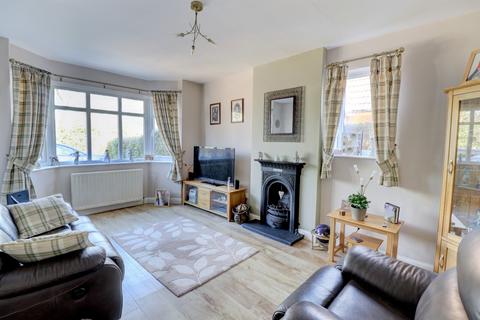 undefined, Brimmers Hill, High Wycombe HP15