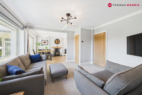 2 Burstellars, St Ives, PE27 3XY