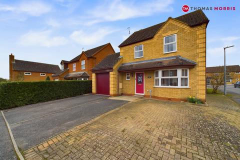 3 bedroom detached house for sale, Woodside Way, Cambridgeshire PE27