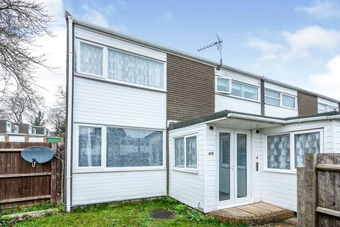 3 bedroom end of terrace house to rent, Packenham Road, Hampshire RG21