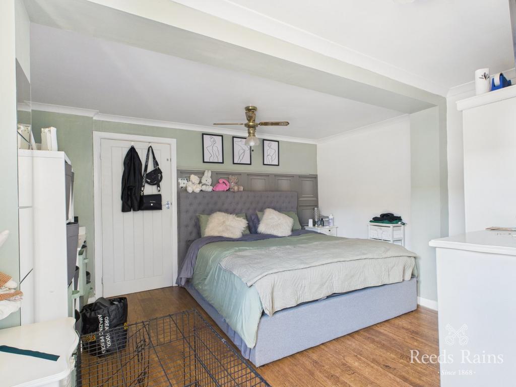 Bedroom/Sitting Room