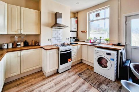 2 bedroom terraced house for sale, Stockport Road, Manchester M34