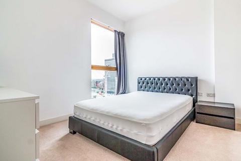 2 bedroom penthouse to rent, Cypress Place, Manchester M4