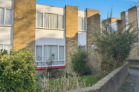 4 bedroom end of terrace house for sale, Philip Street, London E13