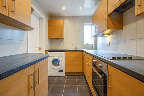 2 bedroom terraced house to rent, Brownhill Street, Dundee DD2