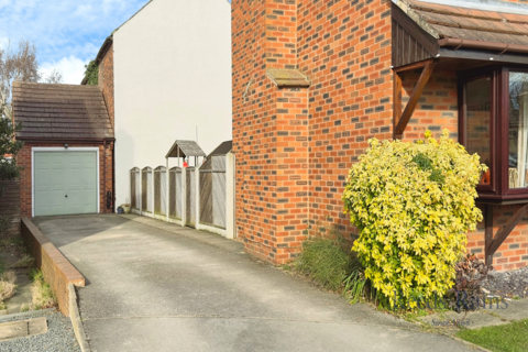 6 The Chestnuts, Hensall, Goole, DN14 0QB