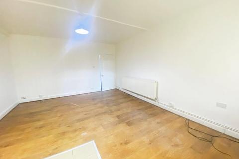 1 bedroom flat to rent, Midland Road, Warwickshire CV11