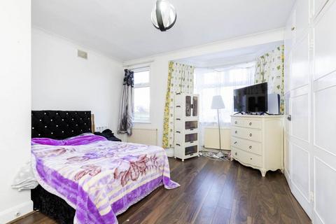 2 bedroom apartment to rent, HA9