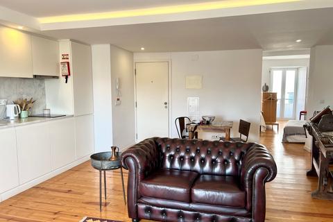 1 bedroom apartment, R. das Olarias, Lisboa