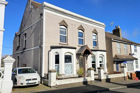 5 bedroom end of terrace house for sale, Southwood Road, Ramsgate CT11