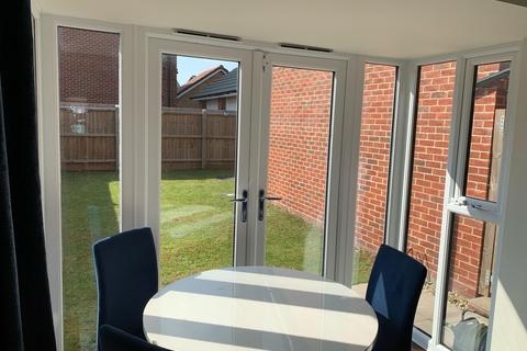4 bedroom semi-detached house to rent, Tawny Grove, Coventry CV4