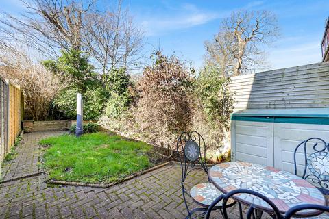 2 bedroom terraced house for sale, Haygreen Close, Kingston Upon Thames KT2