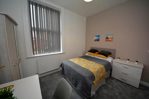 1 bedroom in a house share to rent, Hardshaw Street, St Helens, WA10 1JN