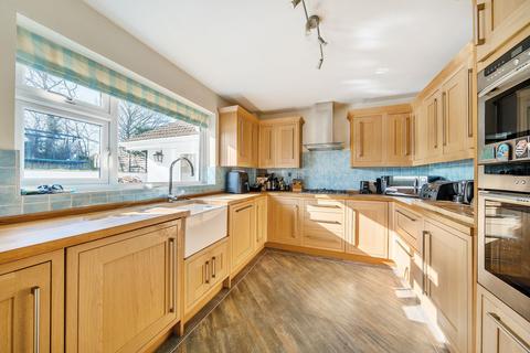3 Frost Hill, Yatton, Bristol, BS49 4JN