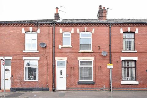 3 bedroom terraced house to rent, Darlington Street East, Wigan, WN1 3EA