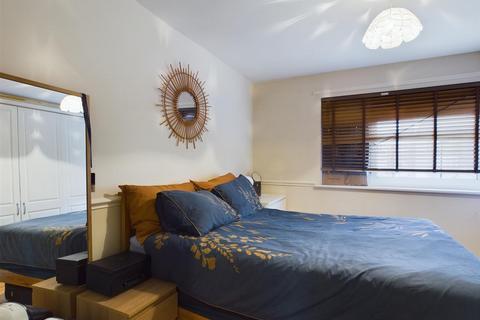 1 bedroom apartment to rent, William Guy Gardens, London E3