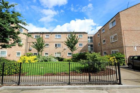 1 bedroom apartment to rent, William Guy Gardens, London E3