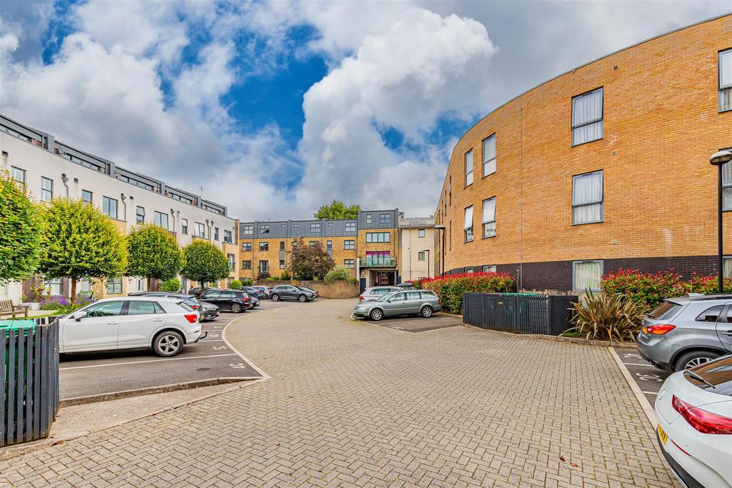 The Crescent 3-36.jpg