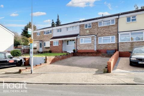 3 bedroom terraced house for sale, Churchill Avenue, Chatham