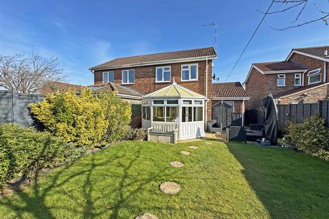 25 Beech Grove, Stamford, PE9 2JH