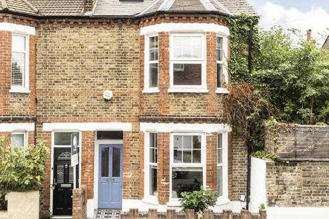 4 bedroom end of terrace house for sale, Chale Road, London, SW2