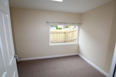 3 bedroom detached bungalow to rent, Dunstone View, Plymouth PL9