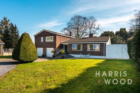 2 Ernalds Close, Earls Colne, Colchester, CO6 2SF