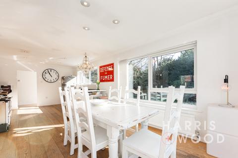2 Ernalds Close, Earls Colne, Colchester, CO6 2SF