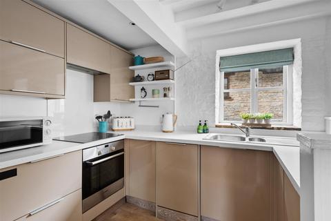 undefined, Ashwin Court, Evesham WR11