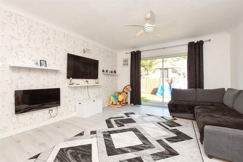 1 bedroom ground floor flat for sale, Wickham Close, Newington, Sittingbourne, Kent