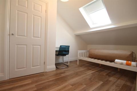 2 bedroom apartment to rent, Osborne Terrace, Jesmond, Newcastle Upon Tyne