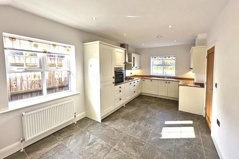 Nova House Noel Close, Brockenhurst, SO42 7RP