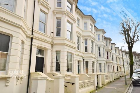 2 bedroom apartment to rent, Buckingham Road Brighton BN1