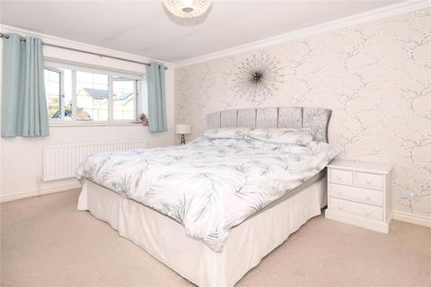 16 Oakleigh View, Baildon, Shipley, BD17 5TP