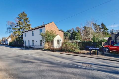 4 bedroom detached house for sale, High Street, Clophill, Bedfordshire, MK45