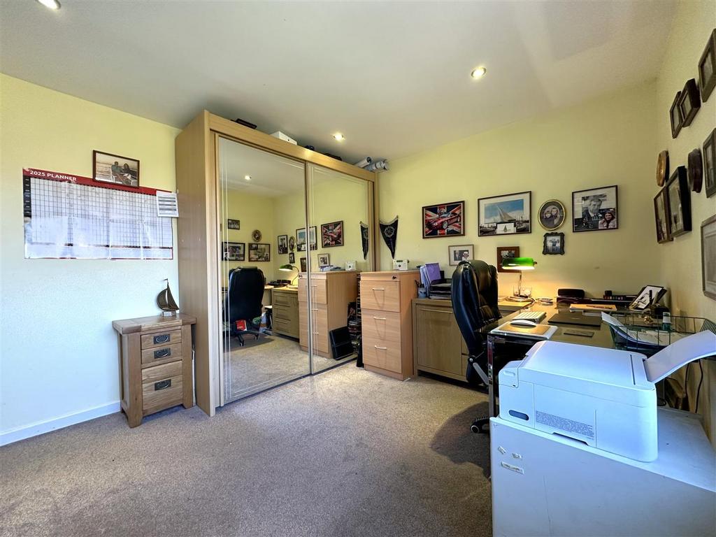 Second Bedroom 605