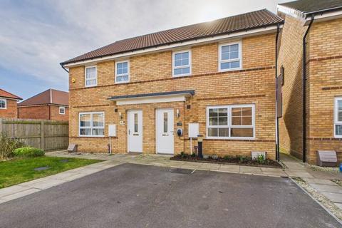 3 bedroom semi-detached house for sale, Airedale Drive, Brough, HU15