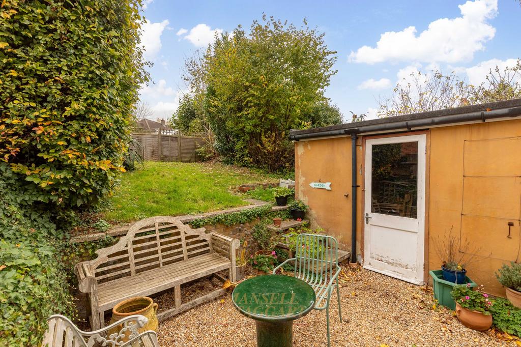 Detached Garage